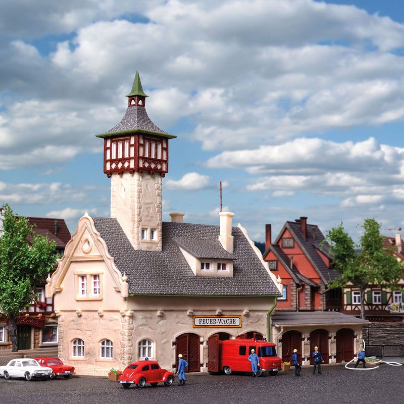 Vollmer Village Fire Brigade with Garage, Six Track 47781