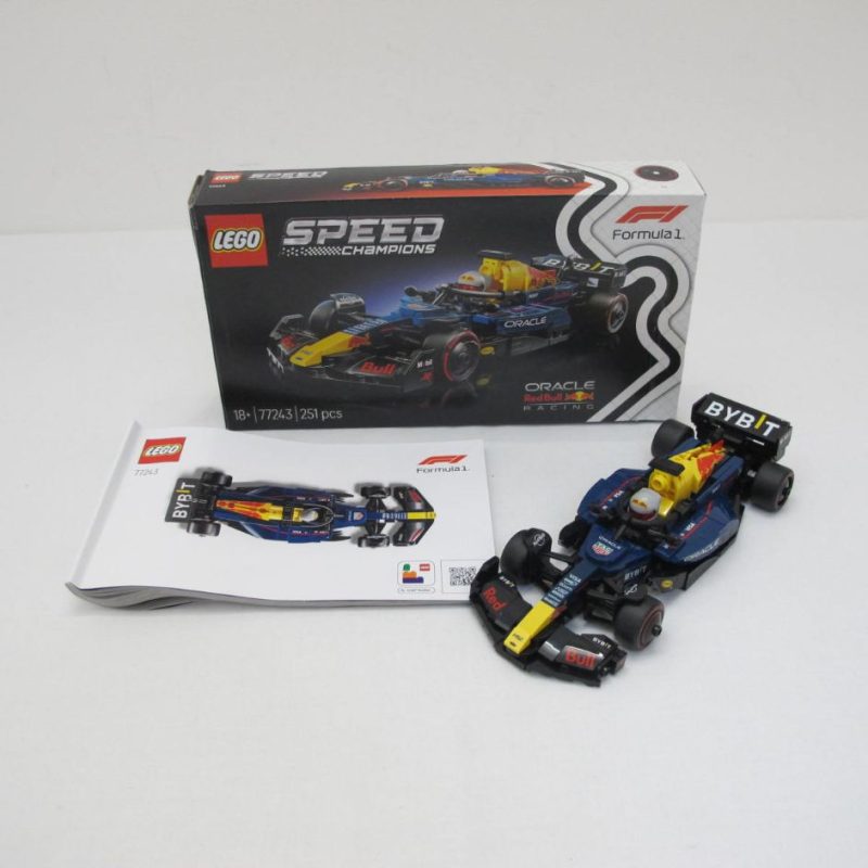 Oracle Red Bull Racing RB20. Complete with instructions and box