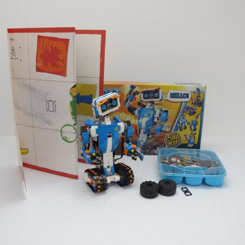 BOOST Creative Toolbox. Complete with instructions and box