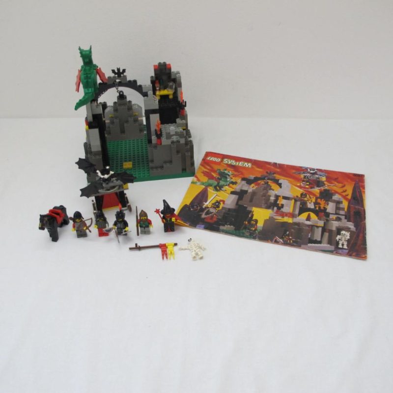 Witch's Magic Manor. Complete with instructions, no box
