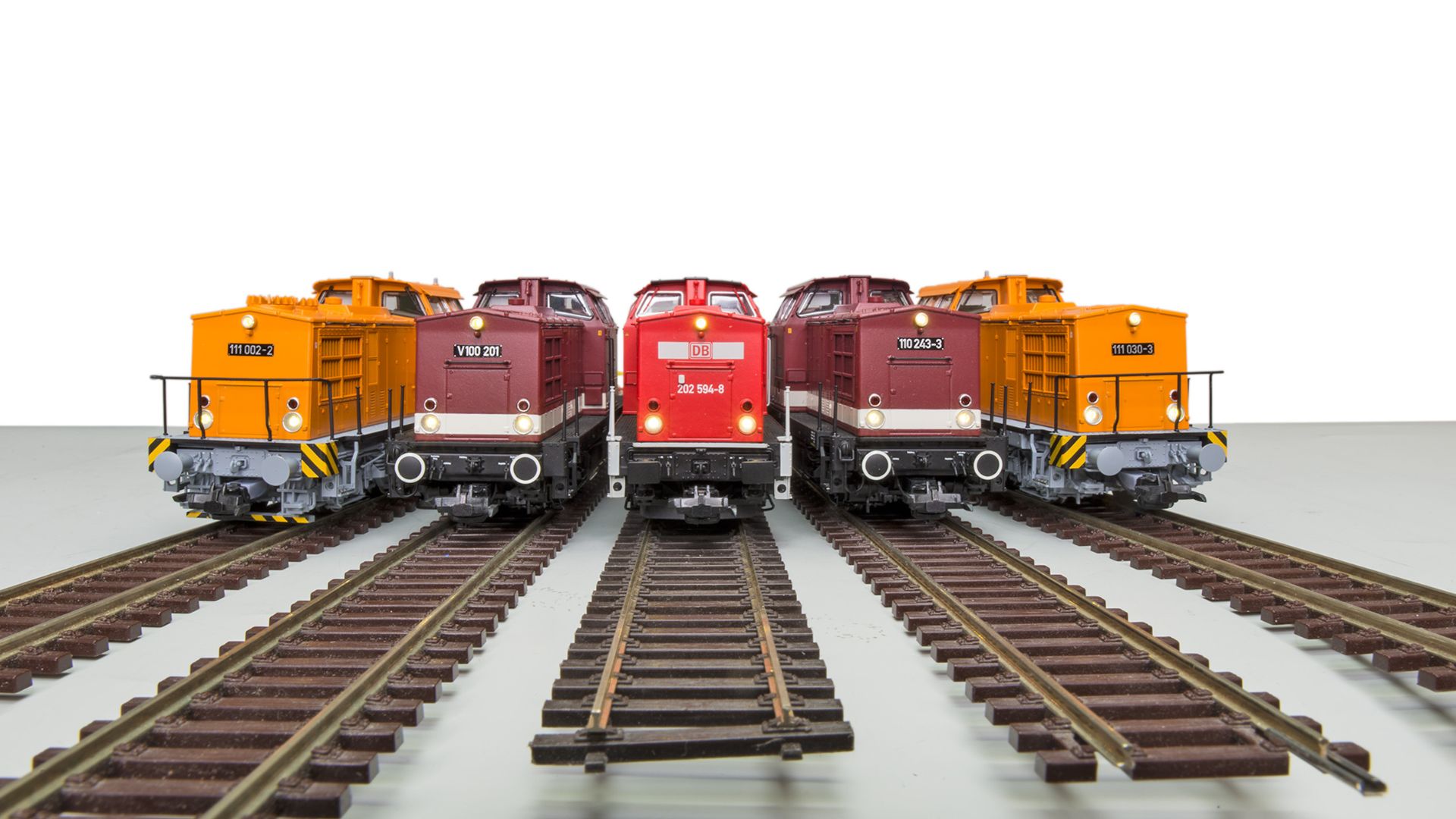 ESU Diesel Locomotives H0 V100 DR - novelties 2026