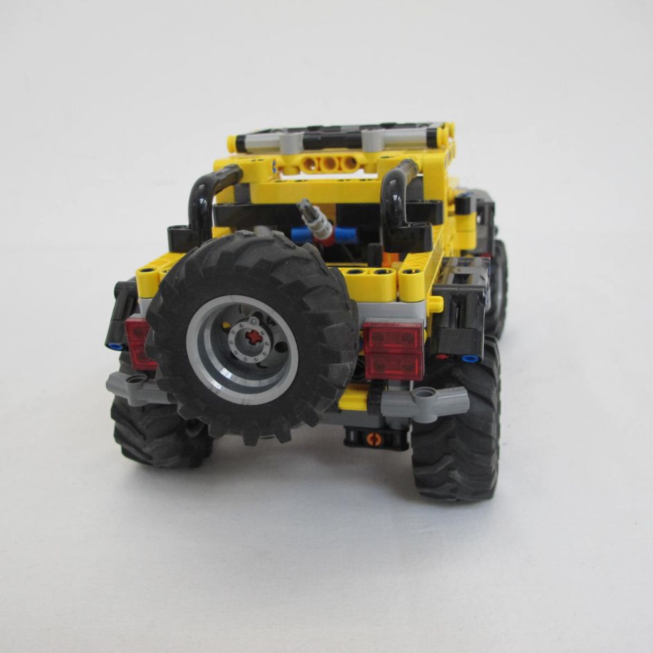 Jeep Wrangler. Complete with instructions, no box - Image 2