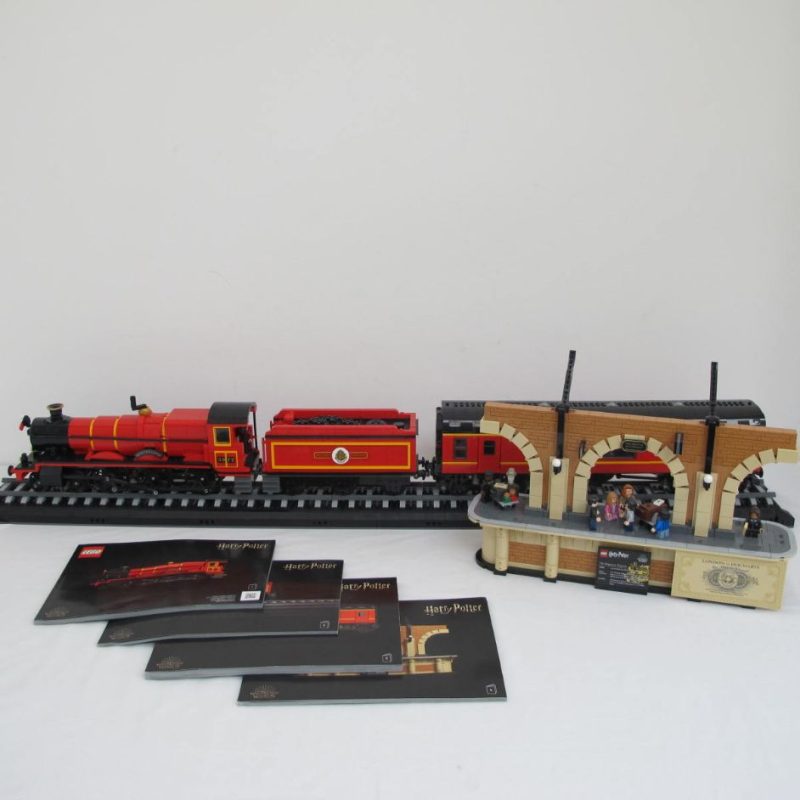 Hogwarts Express - Collectors' Edition. Complete with instructions, no box