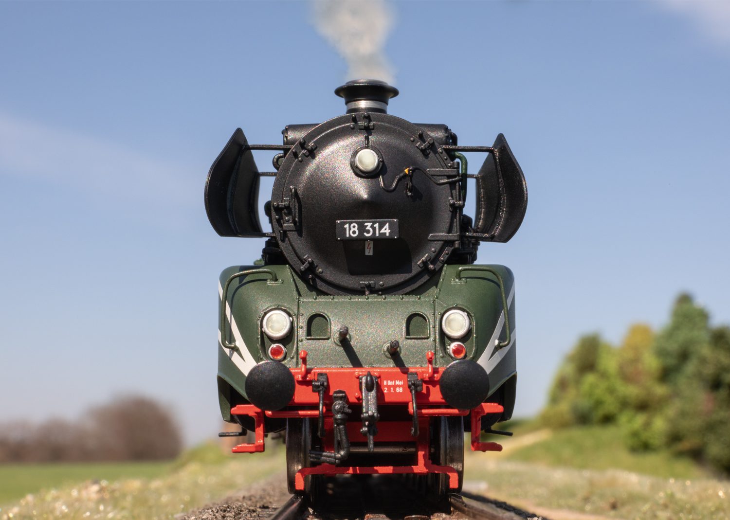 Märklin Class 18.3 Steam Locomotive 39029