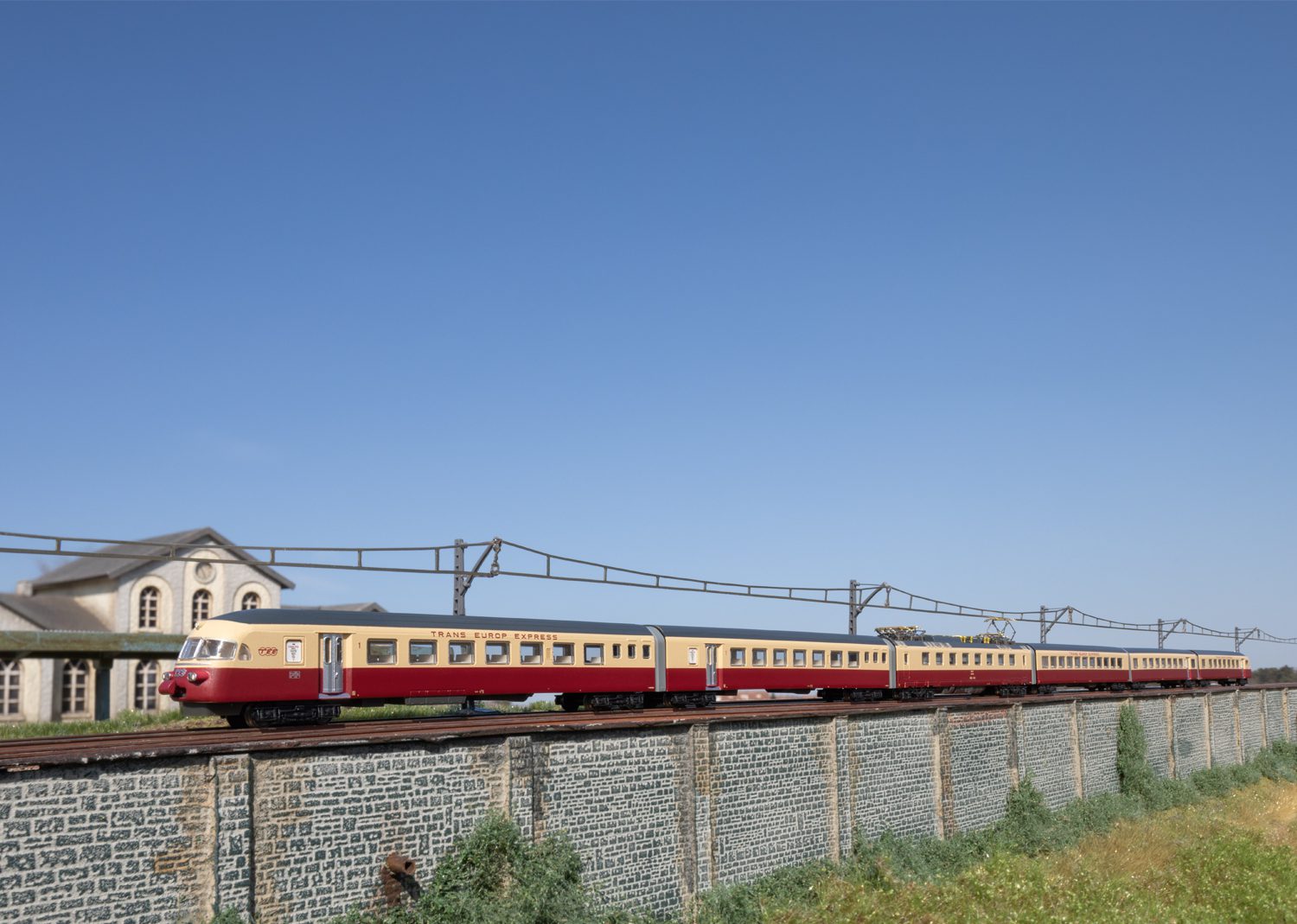 Märklin Class RAe TEE II Express Powered Rail Car Train 88730