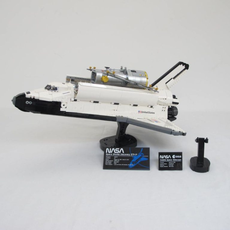 NASA Space Shuttle Discovery. Complete with instructions, no box - JBF ...