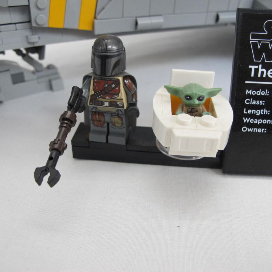 The Razor Crest - UCS. Complete with instructions and box - Image 3