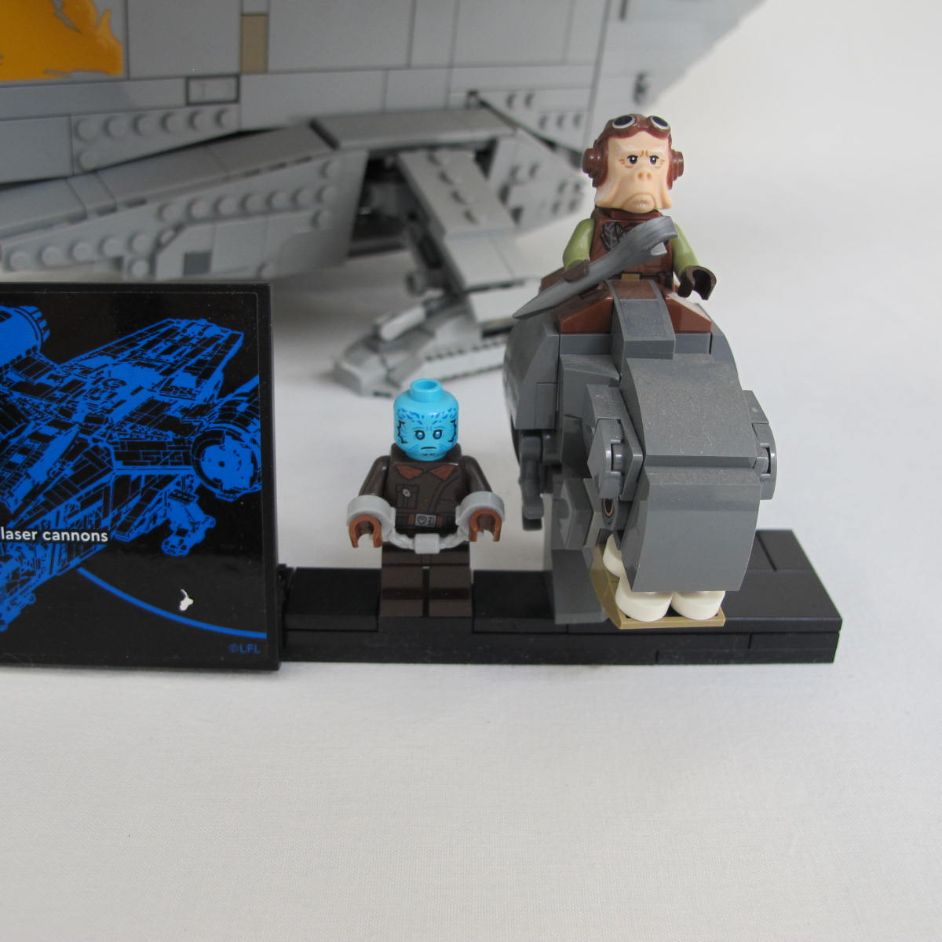 The Razor Crest - UCS. Complete with instructions and box - Image 4