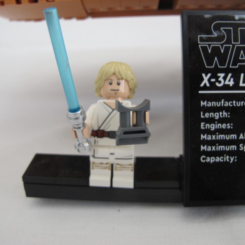 Luke Skywalker's Landspeeder - UCS. Complete with instructions and box - Image 17