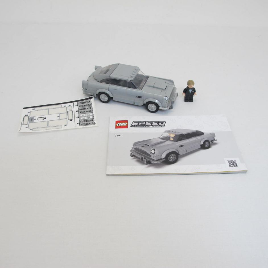 007 Aston Martin DB5. Complete with instructions, no box