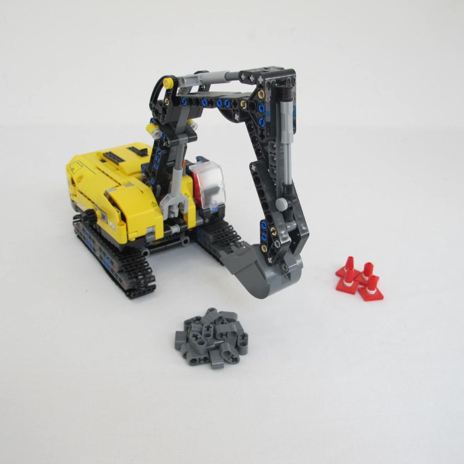 Heavy Duty Excavator. Complete with instructions, no box - Image 6