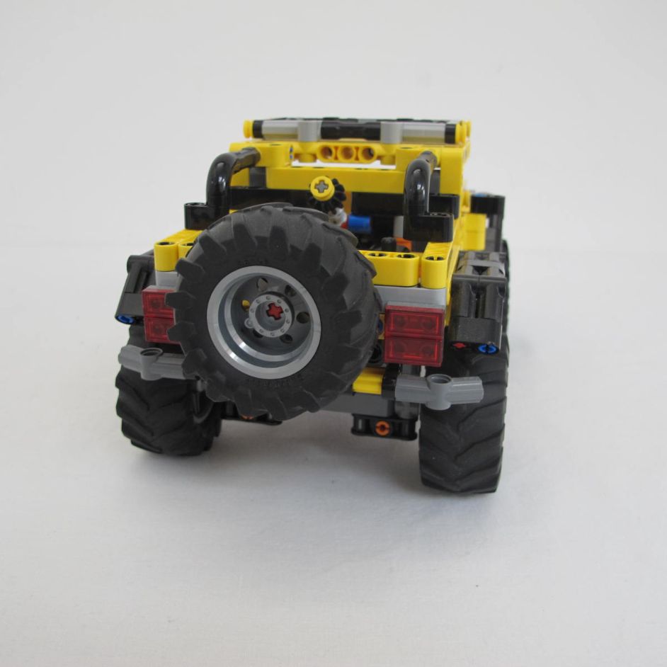 Jeep Wrangler. Complete with instructions, no box - Image 2