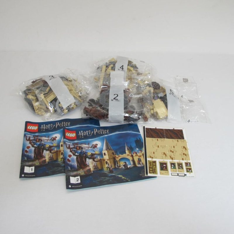 Hogwarts Whomping Willow. Incomplete with instructions, no box