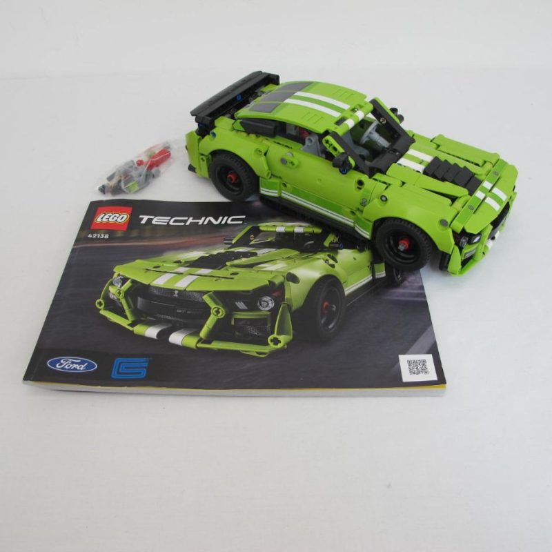 Ford Mustang Shelby GT500. Complete with instructions, no box