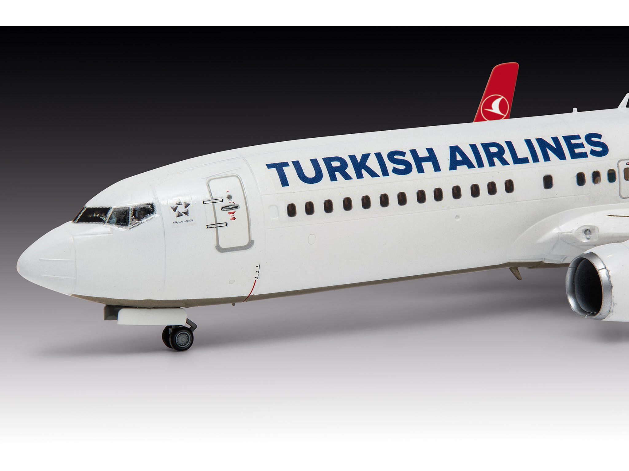 Revell Model Set Boeing 737-800 "Turkish Airlines" 63772