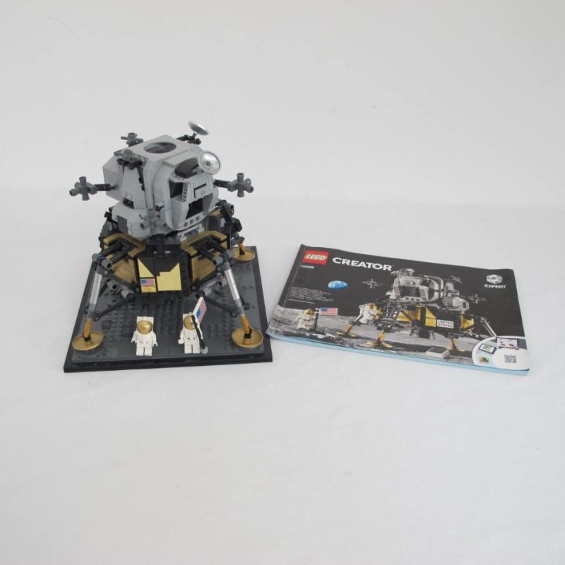 NASA Apollo 11 Lunar Lander. Complete with instructions, no box