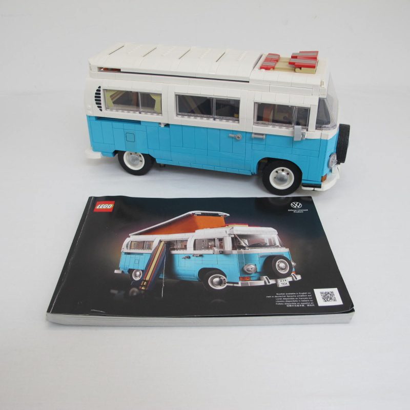 Volkswagen T2 Camper Van {VW Bus}. Complete with instructions, no box