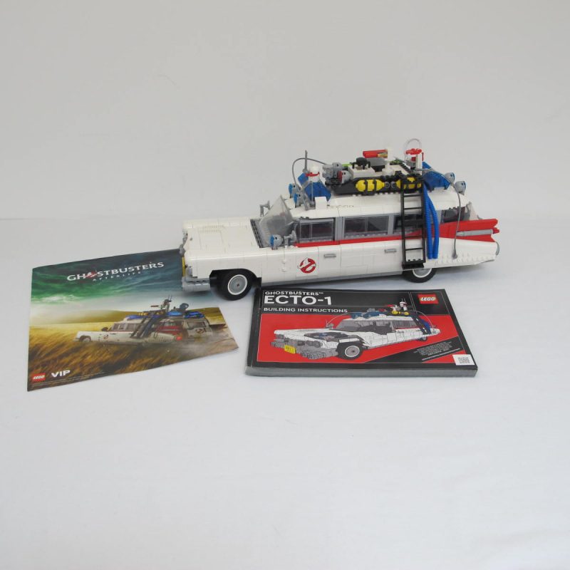 Ghostbusters ECTO-1. Complete with instructions, no box