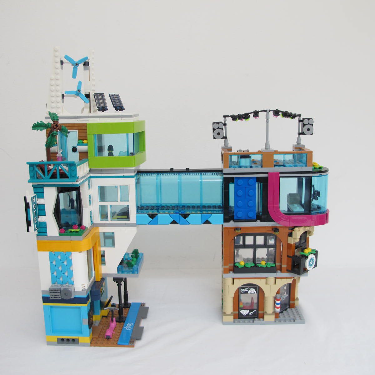 Downtown. Complete with instructions and box - Image 6