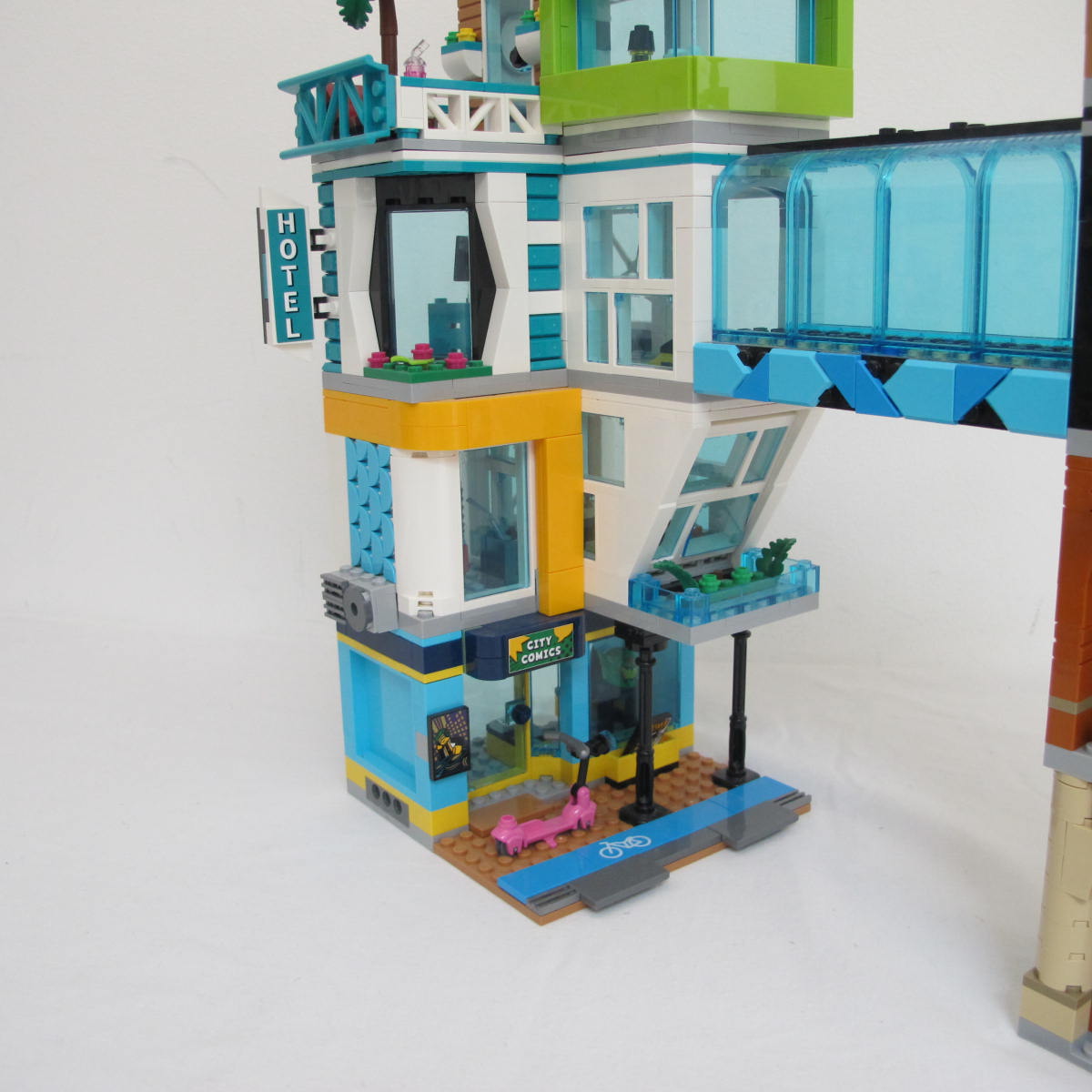 Downtown. Complete with instructions and box - Image 8