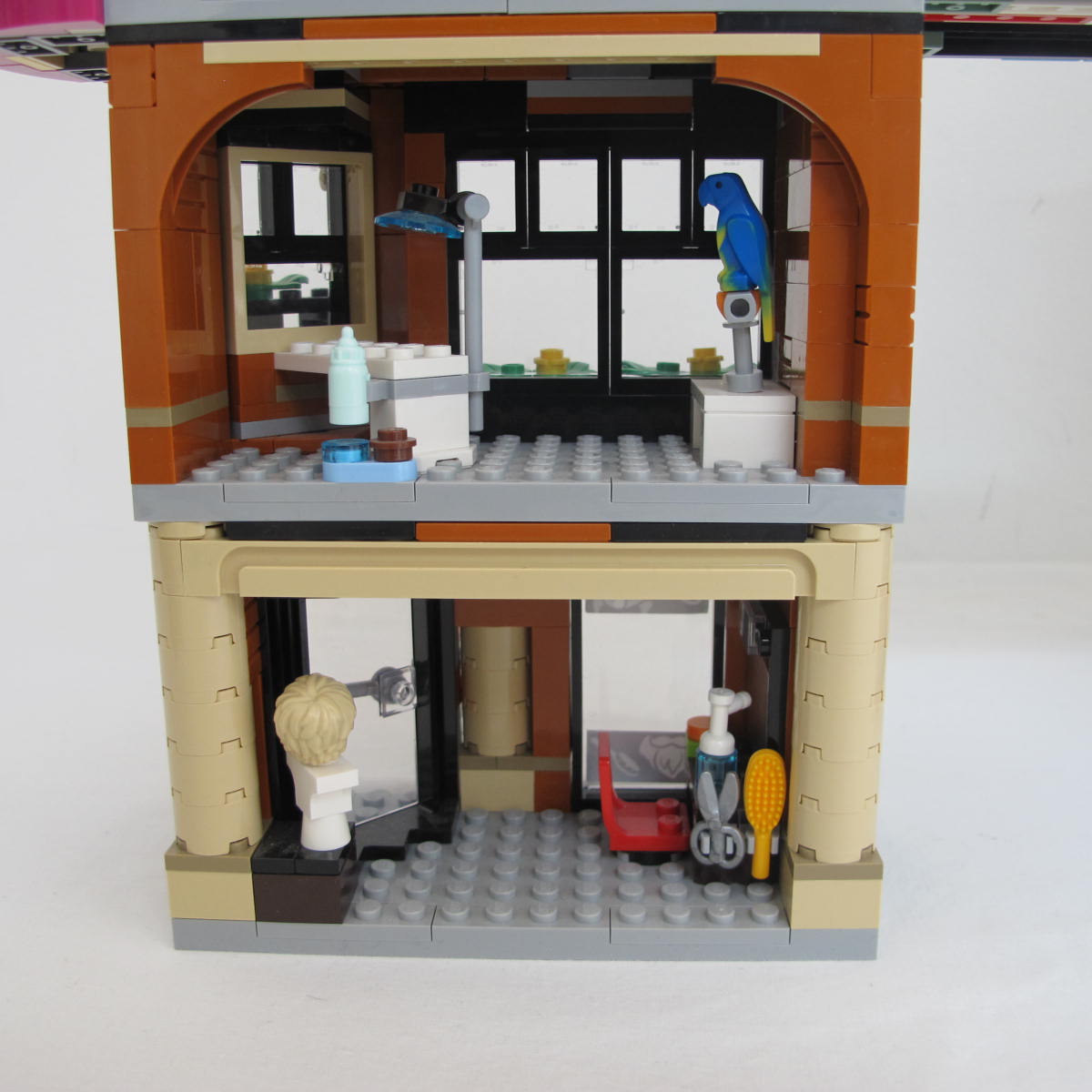 Downtown. Complete with instructions and box - Image 10