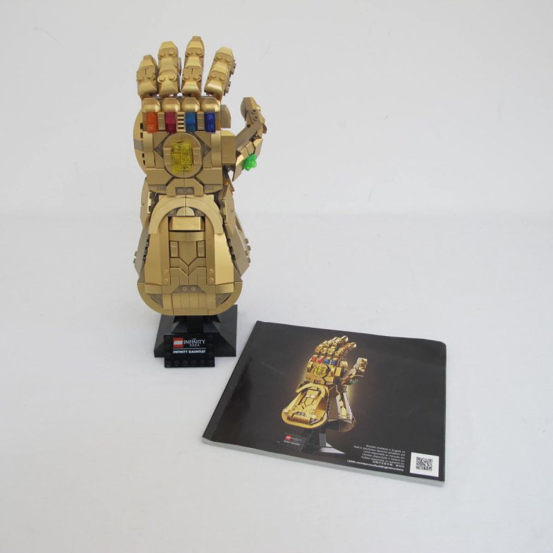 Infinity Gauntlet. Complete with instructions, no box