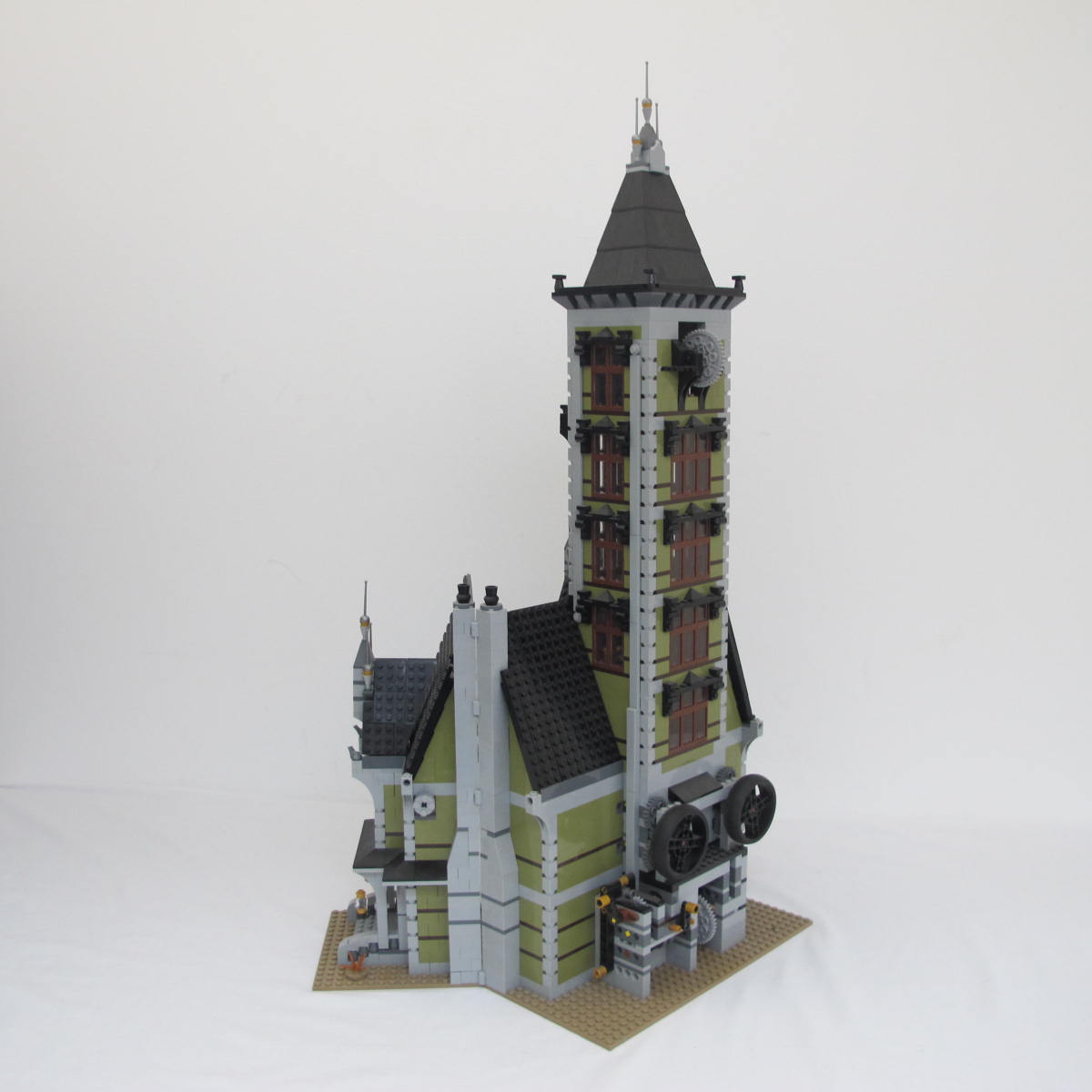 Haunted House. Complete with instructions and box - Image 16