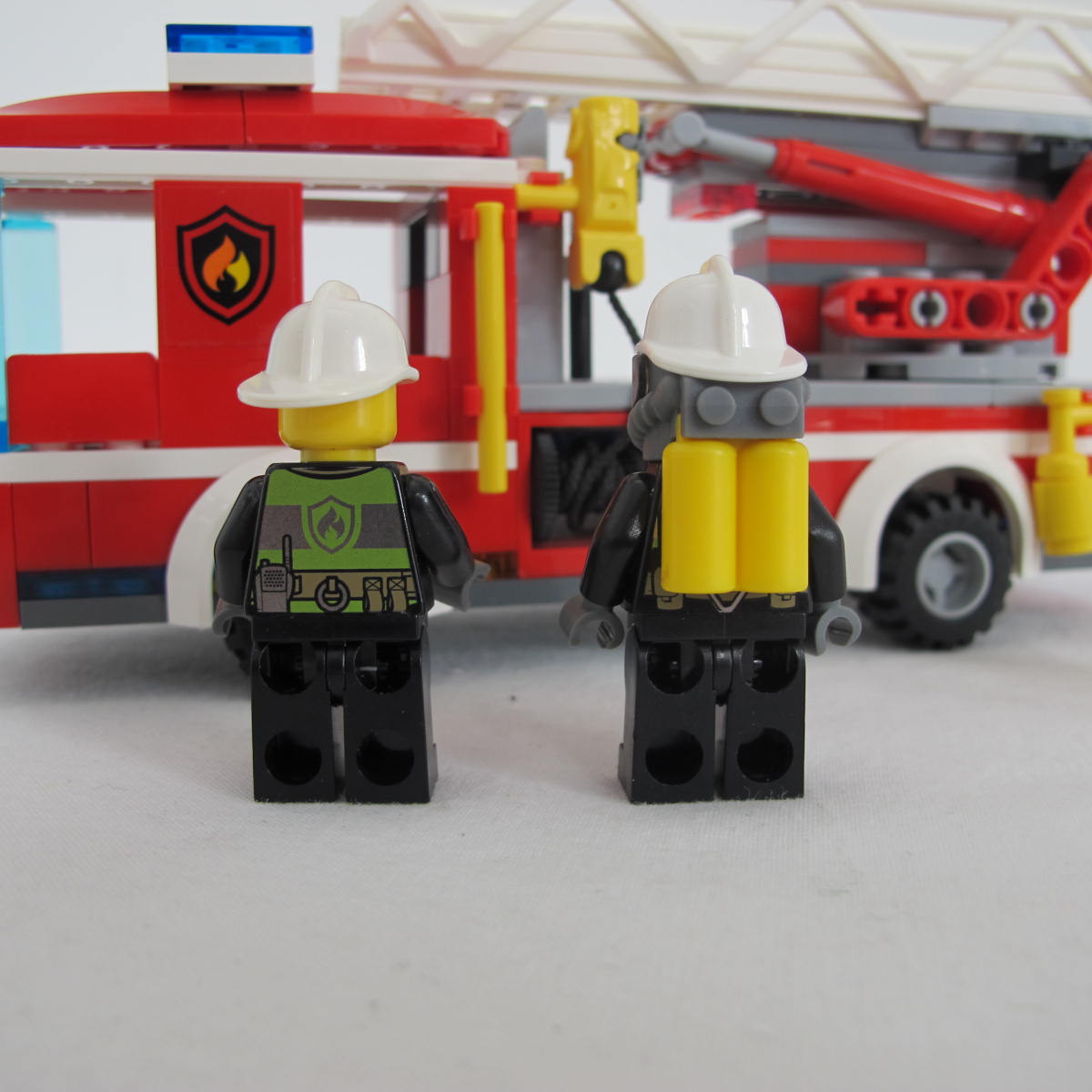 Fire Ladder Truck. Complete with instructions, no box - Image 7