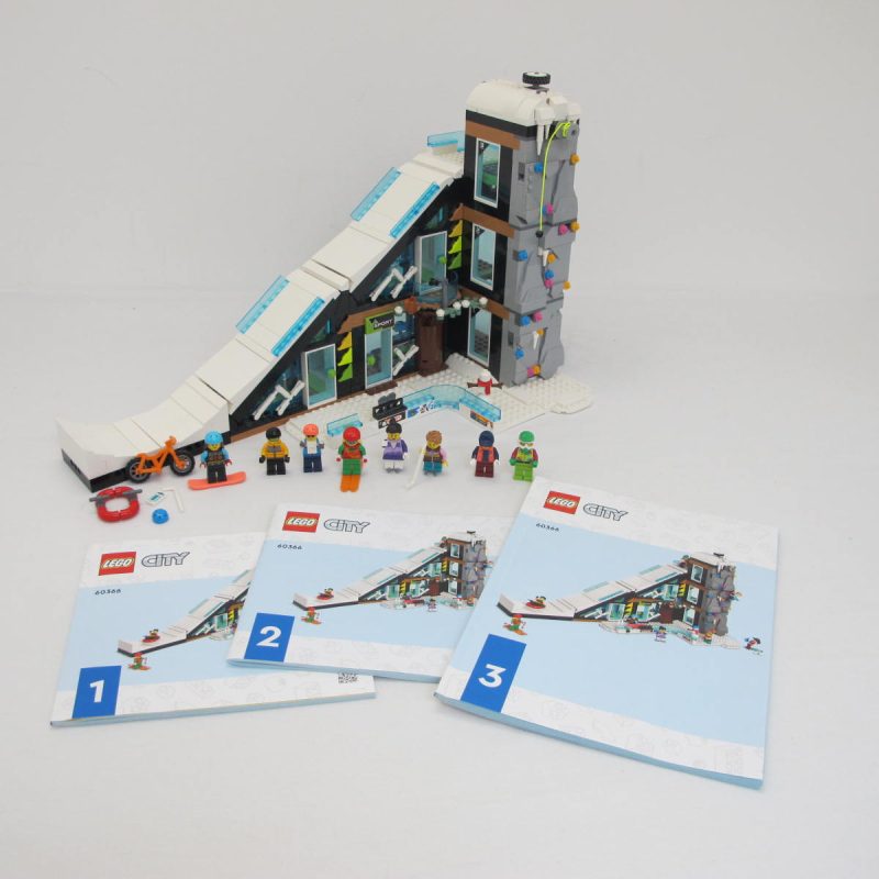 Ski and Climbing Center. Complete with instructions, no box