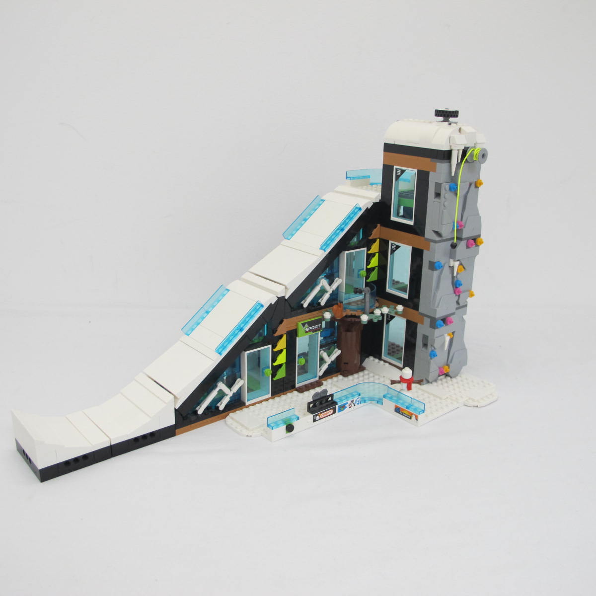 Ski and Climbing Center. Complete with instructions, no box - Image 8