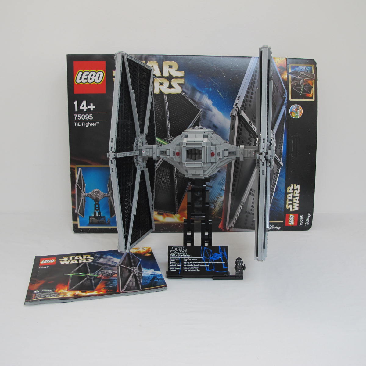TIE Fighter - UCS. Complete with instructions and box