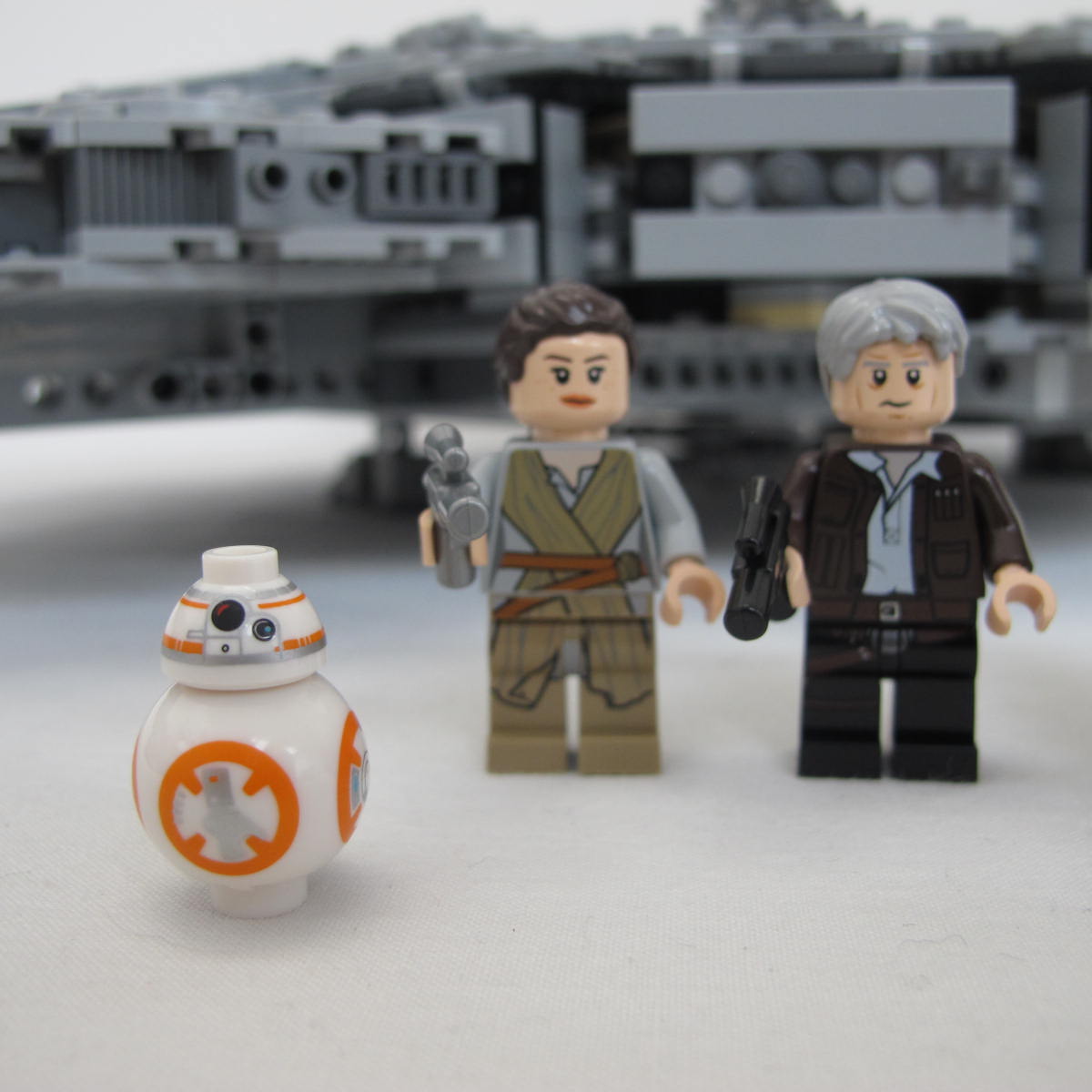 Millennium Falcon. Complete with instructions and box - Image 4