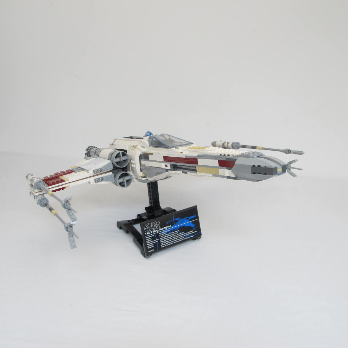Red Five X-wing Starfighter - UCS. Complete with instructions and box - Image 4