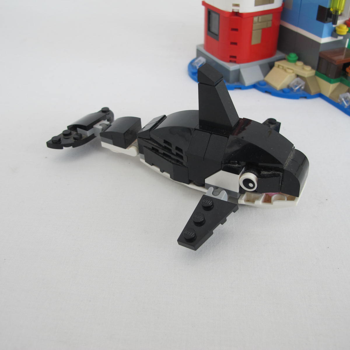 Lighthouse Point. Incomplete with instructions, no box - Image 5