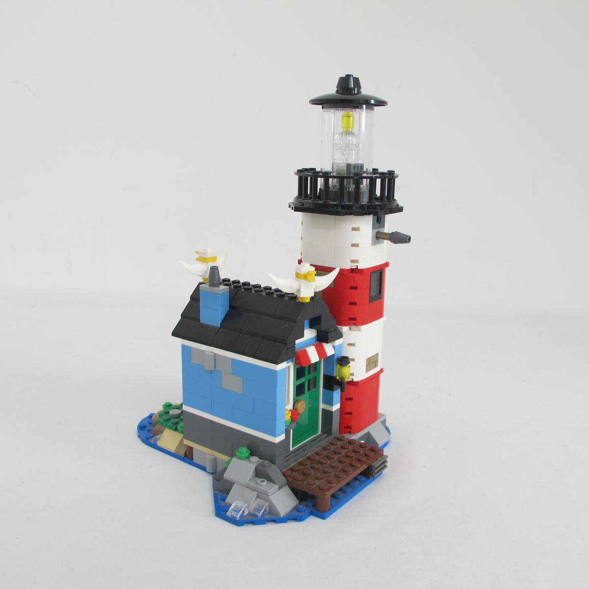 Lighthouse Point. Incomplete with instructions, no box - Image 11