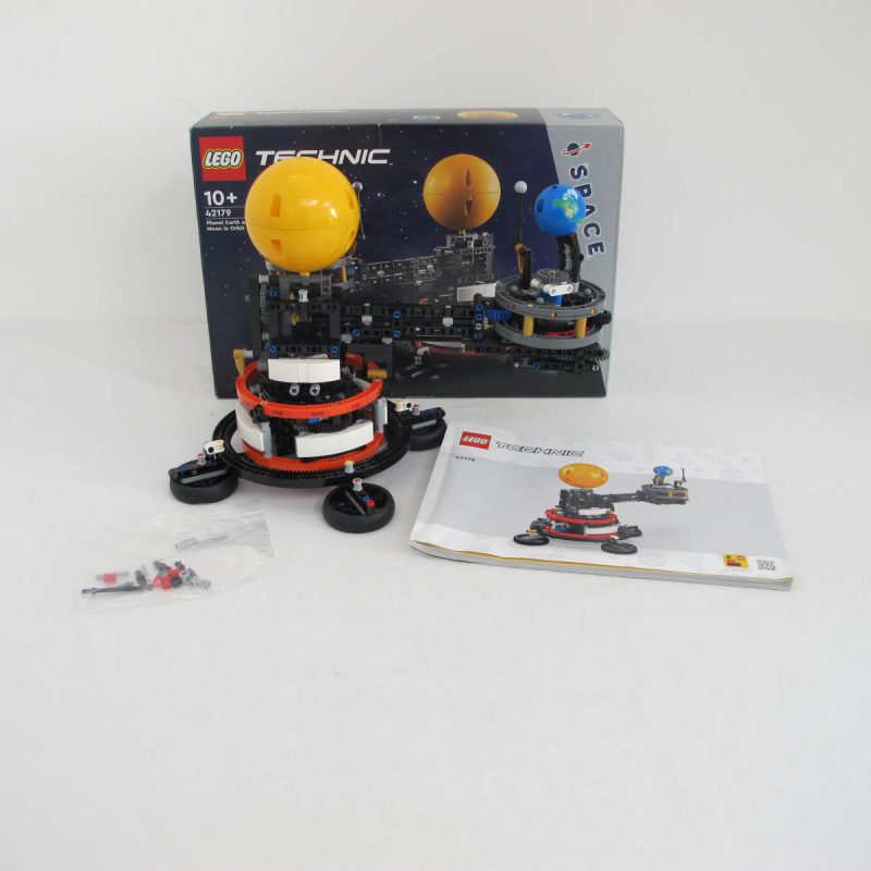 Planet Earth and Moon in Orbit. Complete with instructions and box