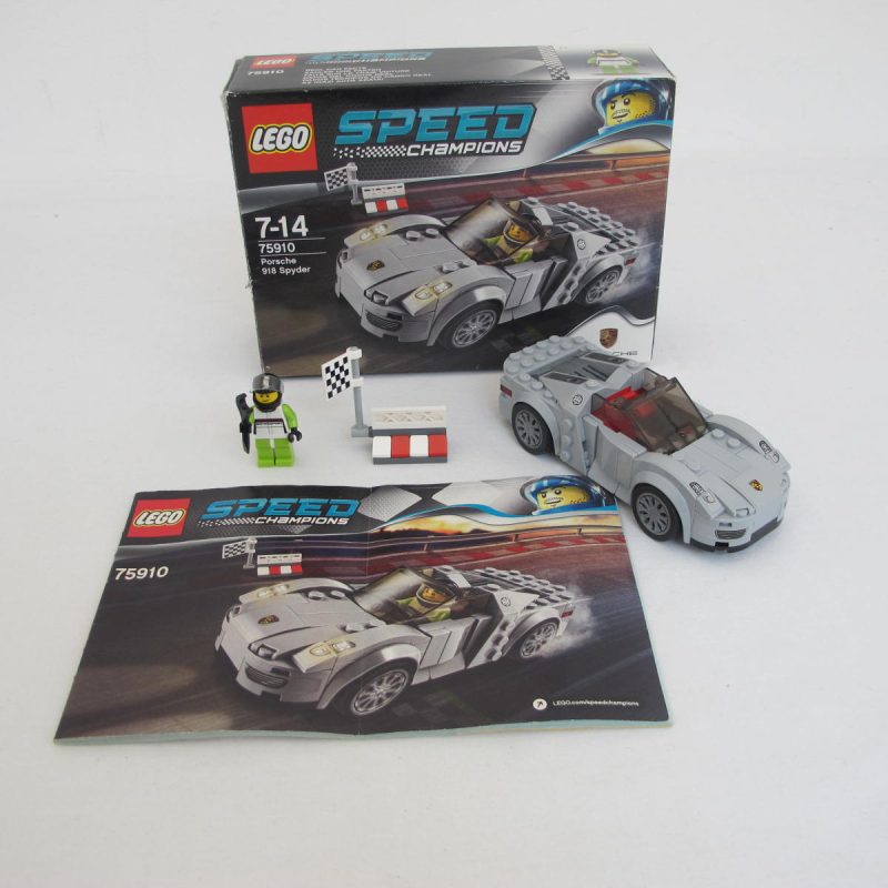 Porsche 918 Spyder. Complete with instructions and box