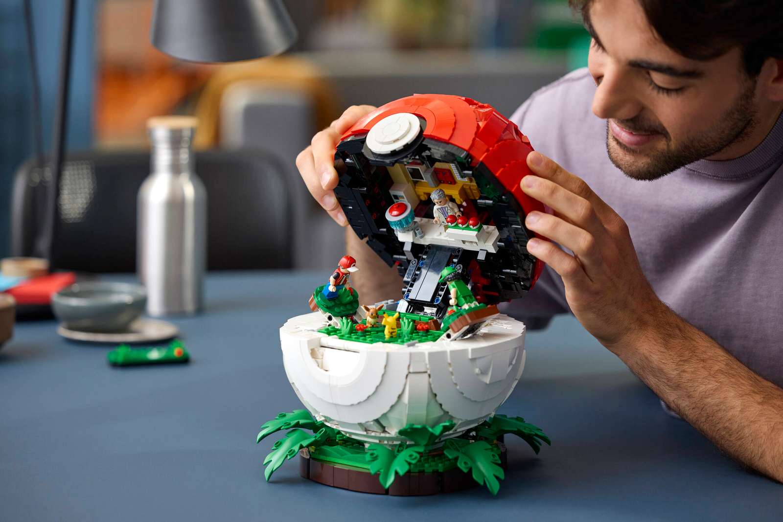 LEGO Pokemon Iconic Trainer Moments Poké Ball 72154